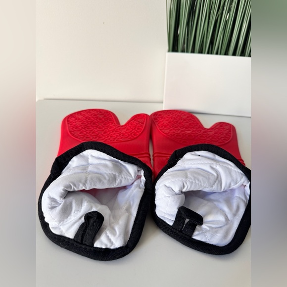 New Silicone Professional Oven Gloves Heat Resistant - Picture 9 of 10